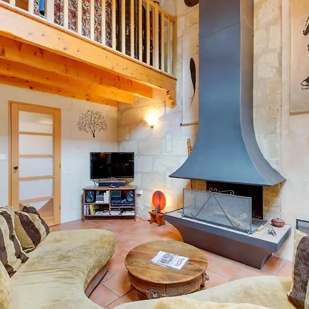 Superbe Echoppe Avec Parking Et Terrasse - Jardin Villa *
