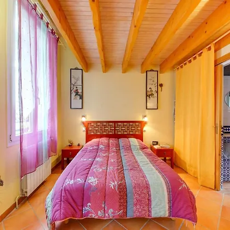 Villa Superbe Echoppe Avec Parking Et Terrasse - Jardin *
