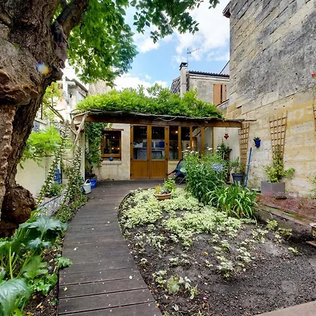 Superbe Echoppe Avec Parking Et Terrasse - Jardin Villa